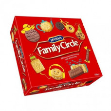 Family Circle cepumu izlase asorti, kas sastāv no vienkāršiem, krēma, šokolādes un ar ievārījumu pildītiem cepumiem 620g